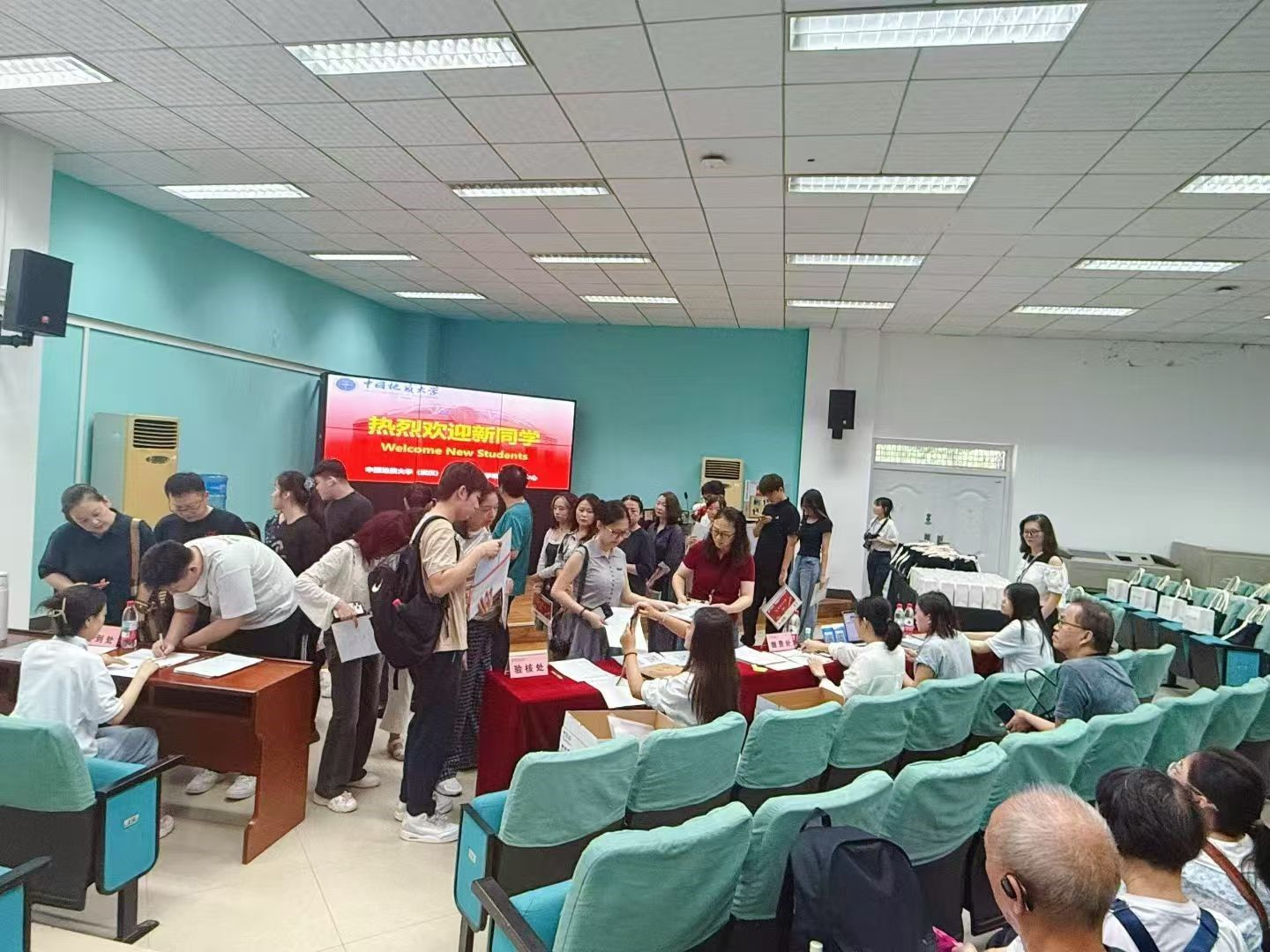 秋启新程，共赴山海—2026级中国地质大学（武汉）国际大一项目迎新工作圆满收官