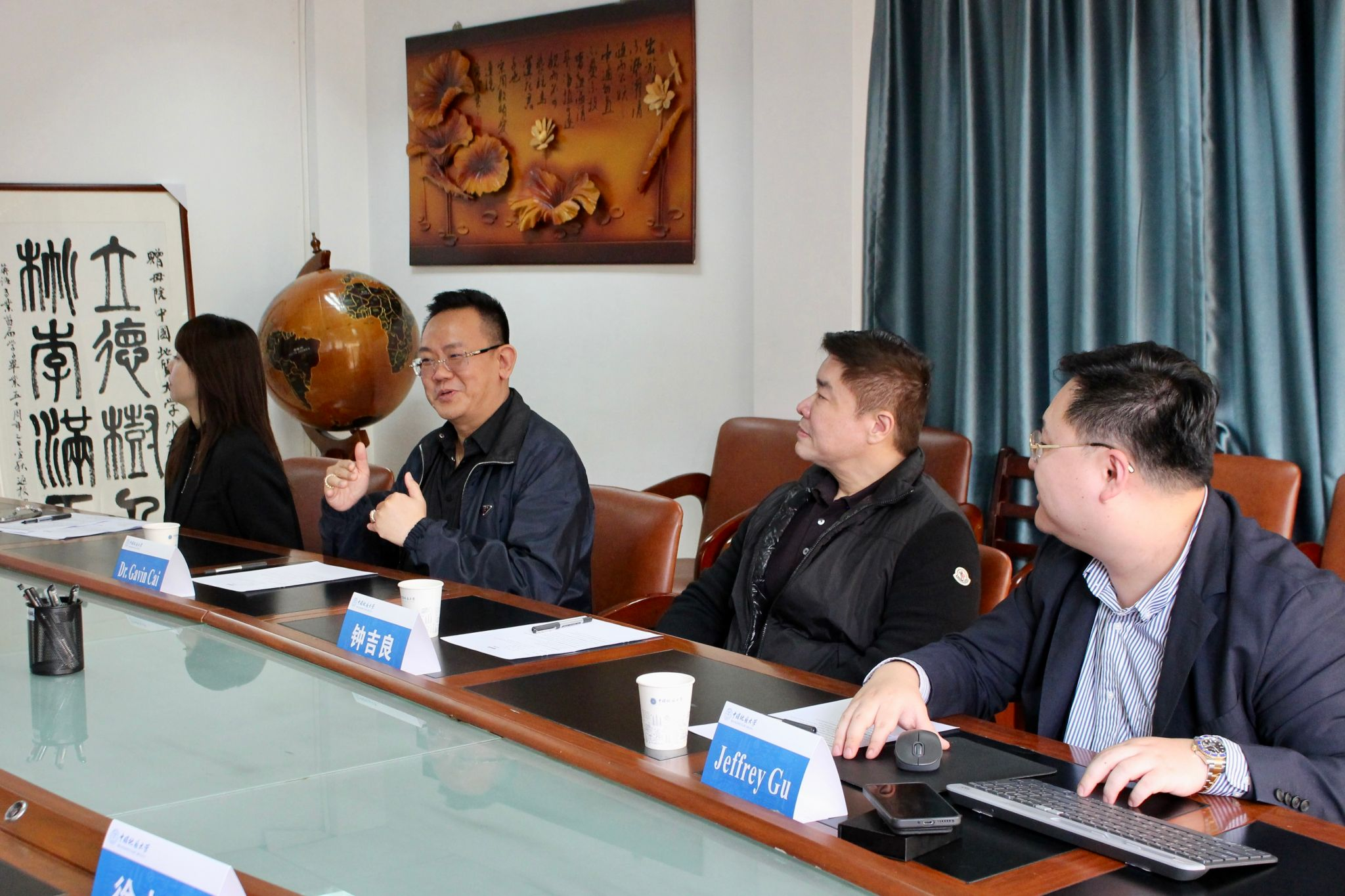 新加坡阿米提全球学院Amity代表团到访地大外国语学院