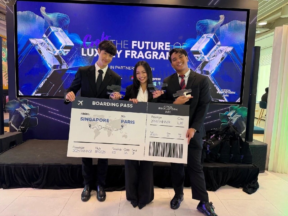 新加坡SIM学子勇夺欧莱雅Brandstorm 2026新加坡总冠军
